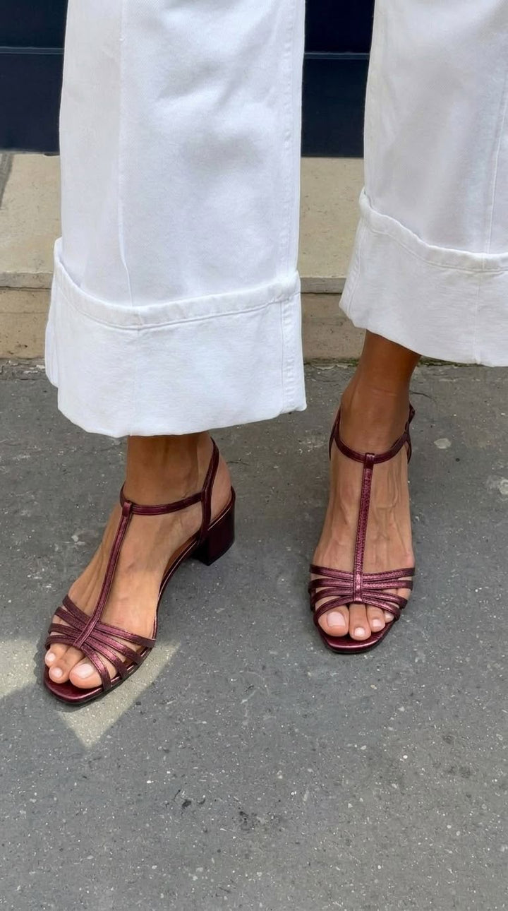 Clara – Goldene Alltags-Eleganz-Sandalen