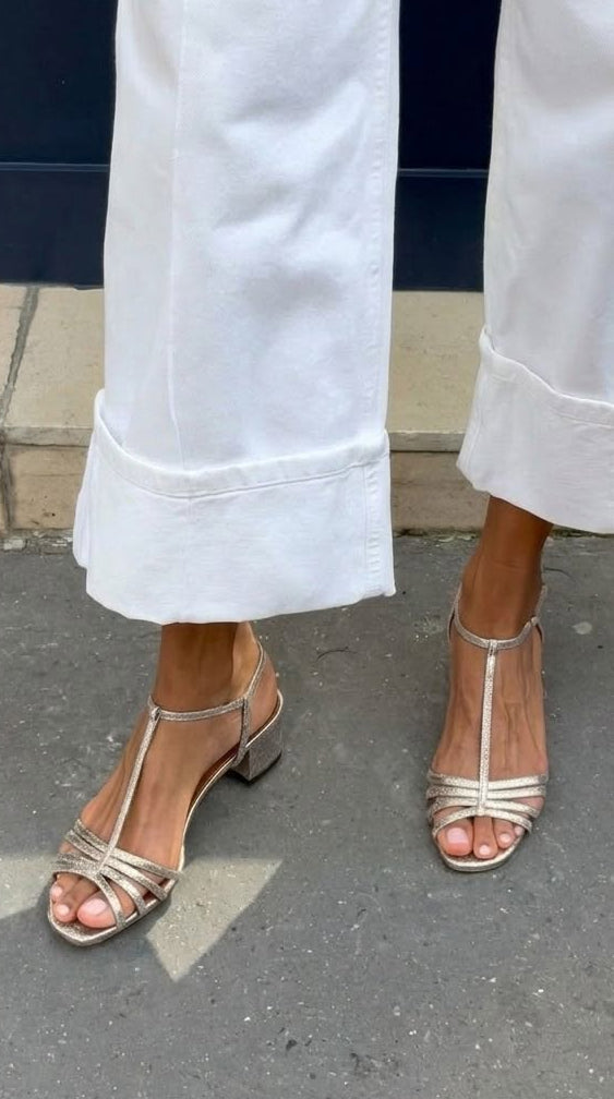 Clara – Goldene Alltags-Eleganz-Sandalen